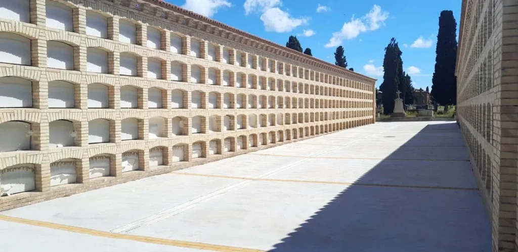 Urbanización de las manzanas M24 y M24R en el Cementerio de Torrero por AZ Ingeniería.